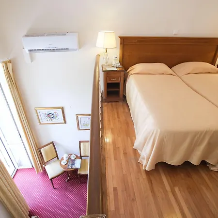卡瓦利瑞酒店 4* Corfu (city)