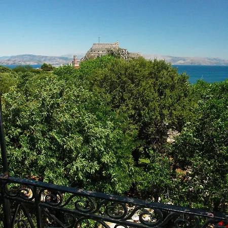 ホテル カバリエリ コルフ島