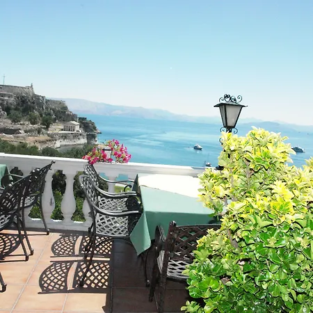 カバリエリ ホテル 4*