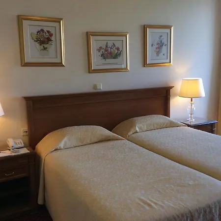 Cavalieri Corfu (city)
